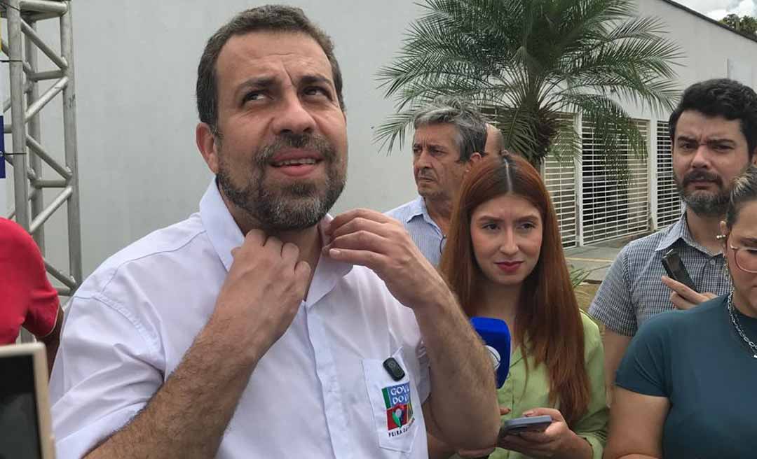 Ministro Boulos critica ausências de Mailza e Alysson Bestene em evento do governo federal, no Acre