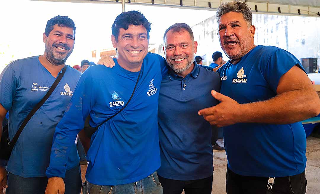 Alysson Bestene participa de café da manhã com servidores do Saerb em homenagem ao Dia do Trabalhador