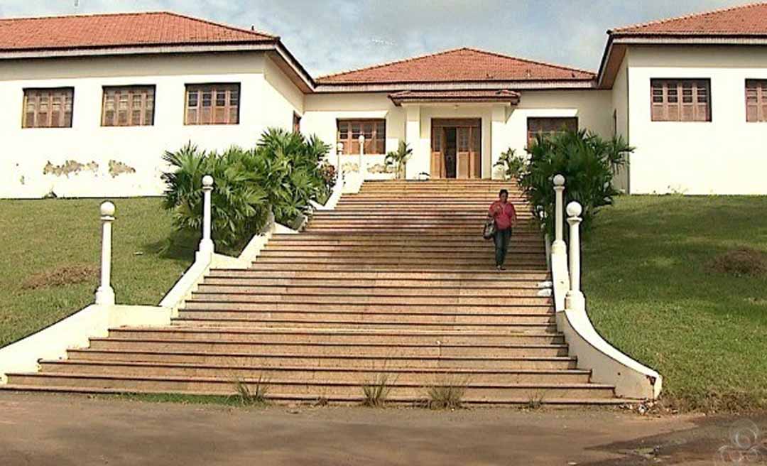 Após denúncia do Coren-AC, Justiça multa Estado por irregularidades em maternidade