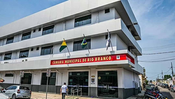 Câmara de Rio Branco suspende sessões em sinal de luto após tragédia no Instituto São José