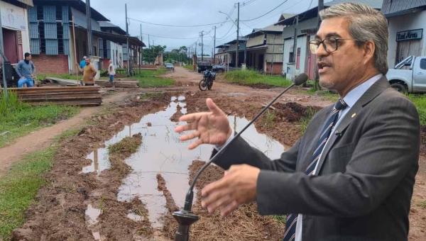 Edvaldo Magalhães denuncia precariedade no acesso ao Parque Industrial de Feijó