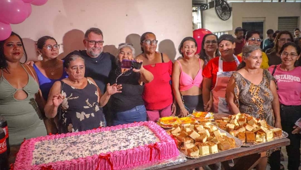 Durante agenda no Mercado Aziz Abucater, Alysson Bestene reforça diálogo com comerciantes