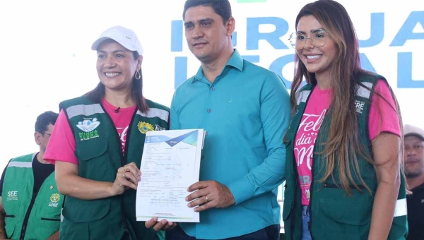 Mailza Assis reforça compromisso com regularização fundiária em Epitaciolândia