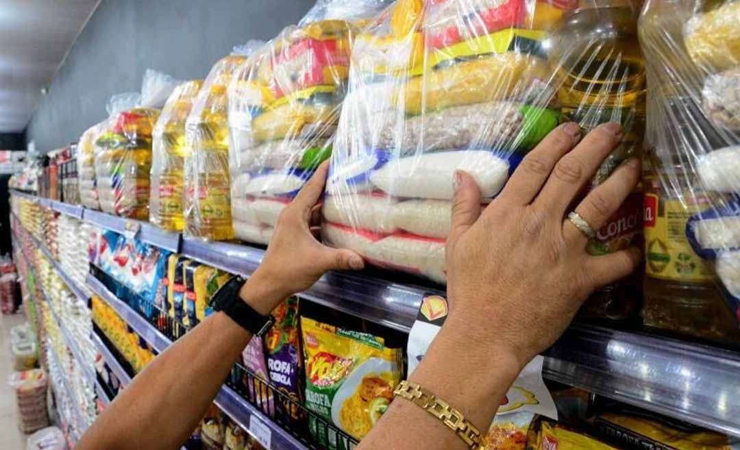 Cesta básica sobe em todas as Capitais e salário mínimo ideal deveria ser de R$ 7,6 mil, aponta DIEESE