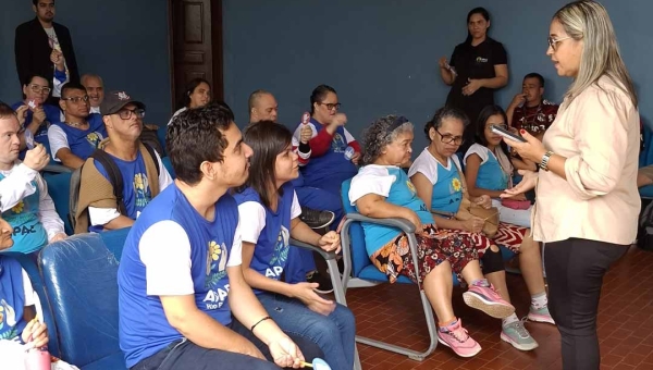 Projeto “Contação de Histórias” leva reflexão sobre bullying para alunos da APAE Rio Branco