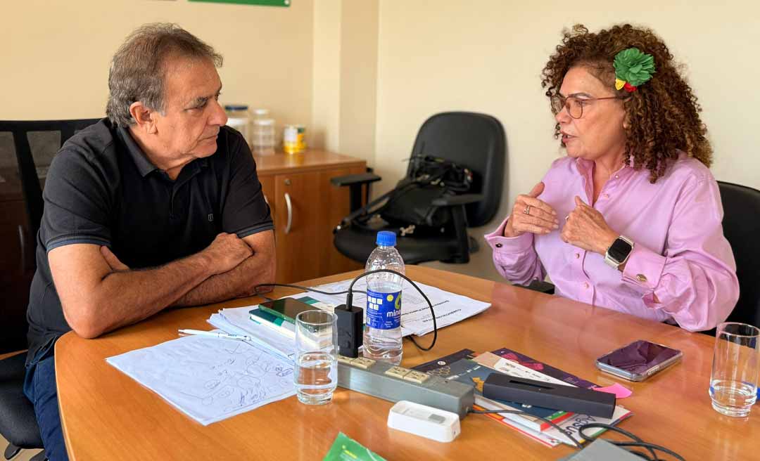 Perpétua cobra destino de R$ 24 milhões liberados para Maternidade de Tarauacá que segue sem sair do papel; Bestene garante fazer levantamento