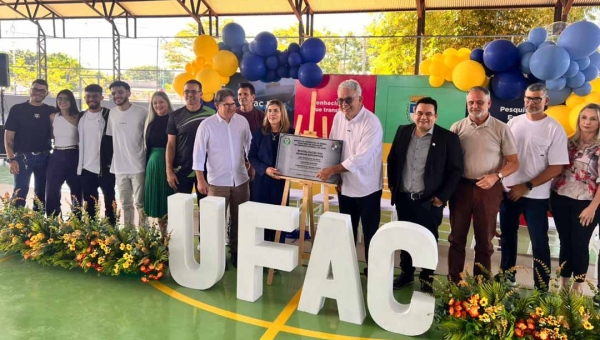 Petecão destaca investimentos históricos na Ufac durante inauguração de novos espaços esportivos