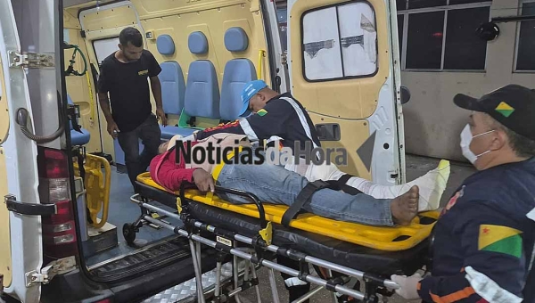 Colisão entre motos deixa entregadores feridos em cruzamento movimentado da Capital