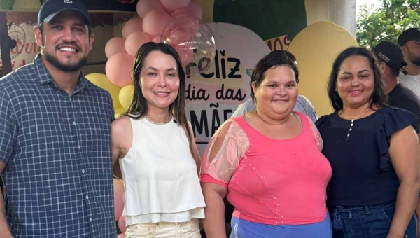 Gabinete do vereador Moacir Júnior realiza comemoração do Dia das Mães no Ramal da Zezé