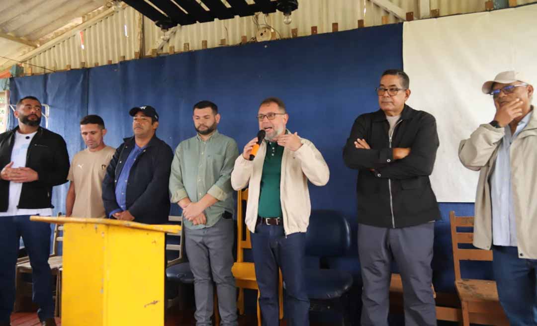 Prefeito Alysson Bestene visita Comunidade Mariele Franco e promete mediar solução para moradores