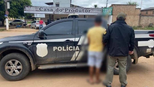 Depois de uma fuga que durou 15 anos, polícia prende homem acusado por estupro de vulnerável contra a própria filha
