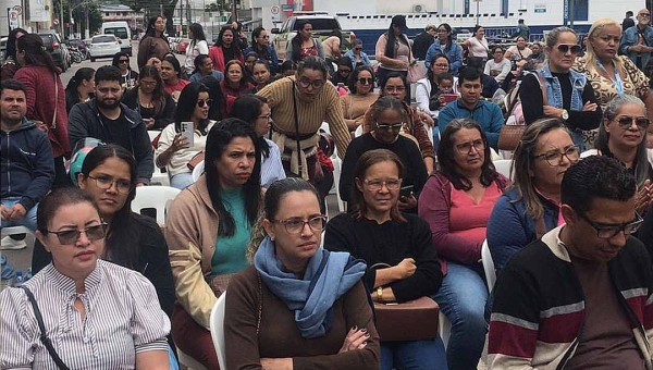 Mais de 58 escolas infantis e creches de Rio Branco aderem à greve; trabalhadores cobram agenda com Alysson Bestene