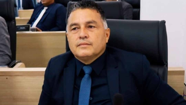Projetos de Eber Machado são aprovados na Câmara e ampliam ações nas áreas da Saúde, Educação e inclusão social