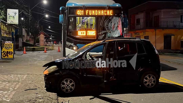 Câmeras registram instante em que motorista bêbado invade contramão e quase mata motociclista de aplicativo em Rio Branco