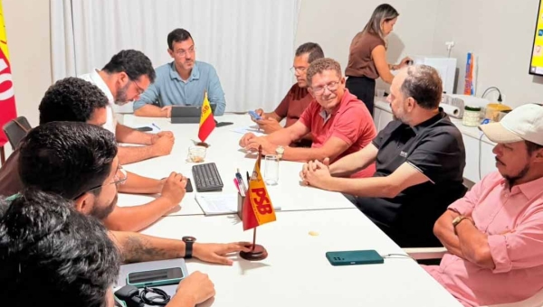 Thor Dantas lidera reunião da Frente Ampla e reforça construção coletiva de projeto para o Acre