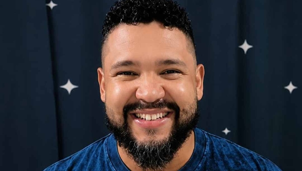 Israel Salazar convida fiéis para Vigilhão em Rio Branco: “Vem adorar Jesus com a gente”