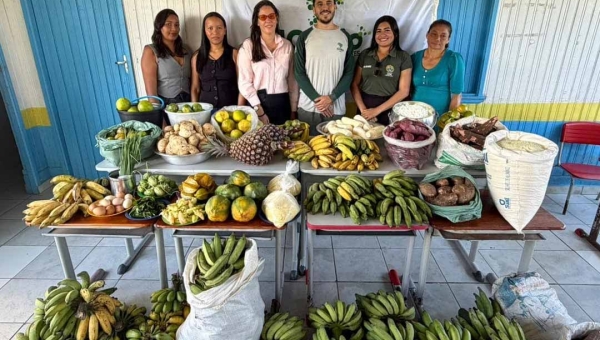 Governo do Acre realiza primeira entrega do PAA na Resex Alto Tarauacá