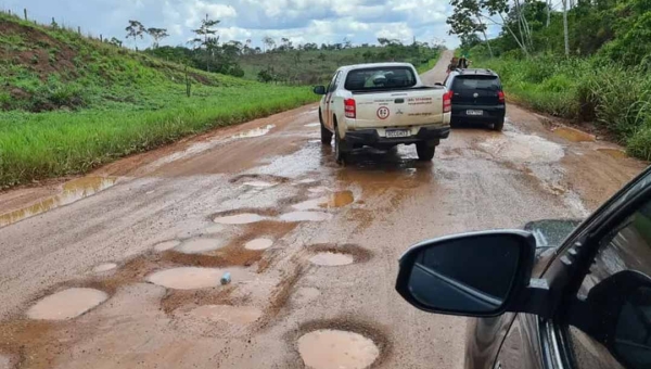 Acre fica em 25º lugar e registra uma das piores avaliações de rodovias do país