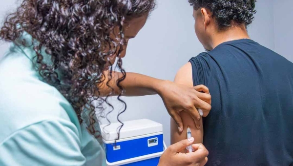 Prefeitura de Rio Branco reforça atendimento e vacinação contra síndromes respiratórias