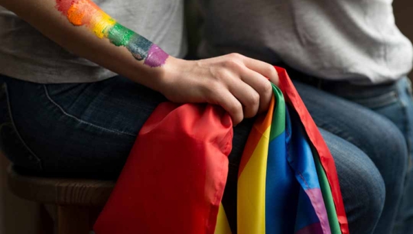 MPF apura bloqueio de mais de 100 perfis LGBTQIA+ no Instagram e cobra explicações da Meta