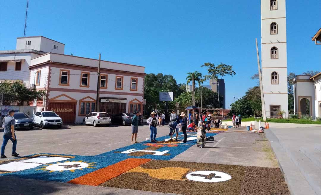 Fé e trabalho voluntário mantêm viva tradição dos tapetes de Corpus Christi em Rio Branco: "Demonstração da presença de Cristo entre nós”