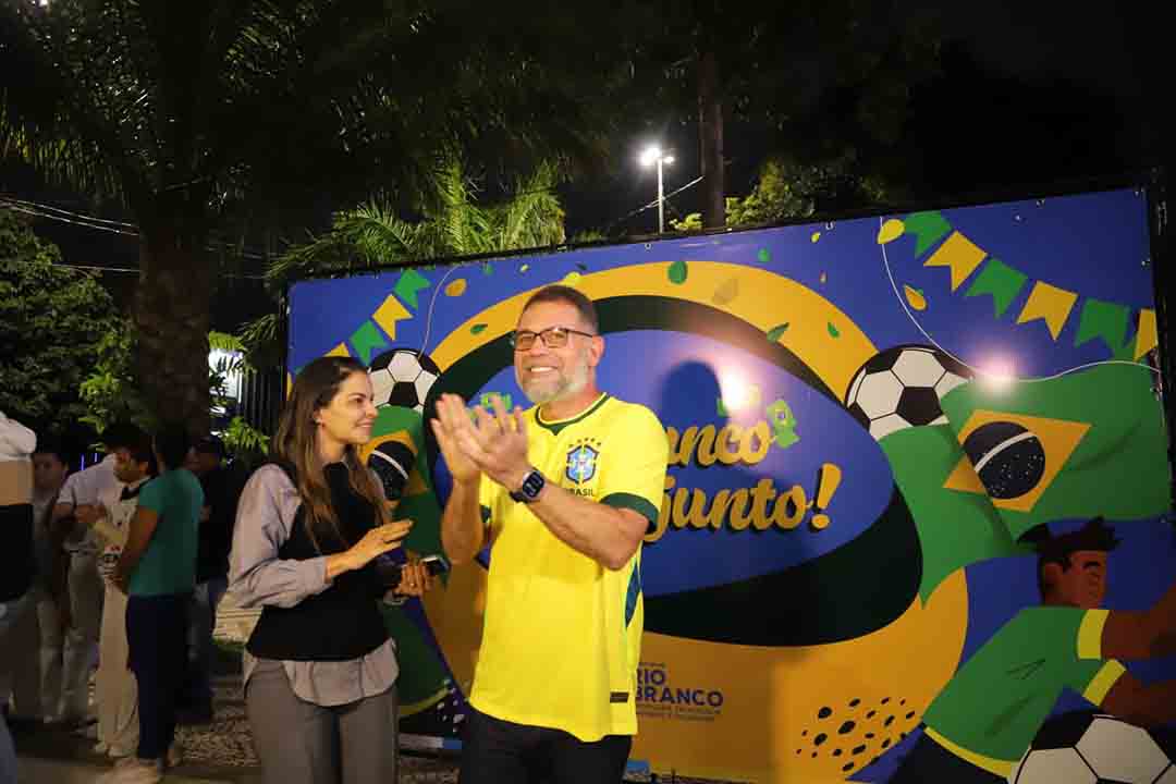ENTREGA_ÔNIBUS_E_LANÇAMENTO_RIO_BRANCO_TORCE_JUNTO_3.jpeg