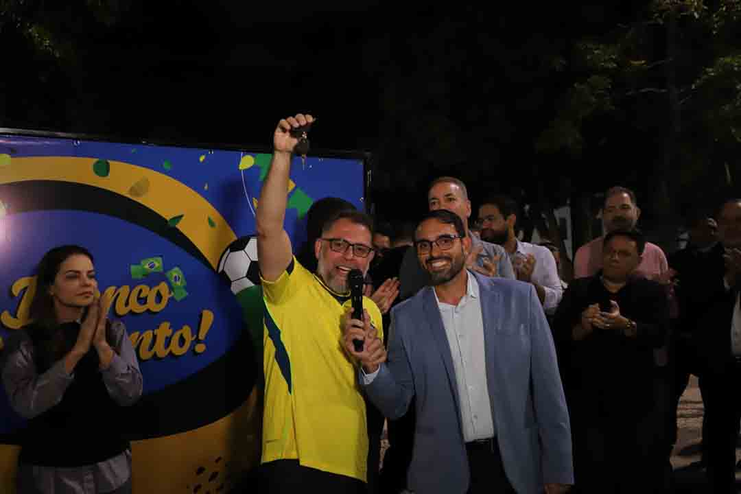 ENTREGA_ÔNIBUS_E_LANÇAMENTO_RIO_BRANCO_TORCE_JUNTO_4.jpeg